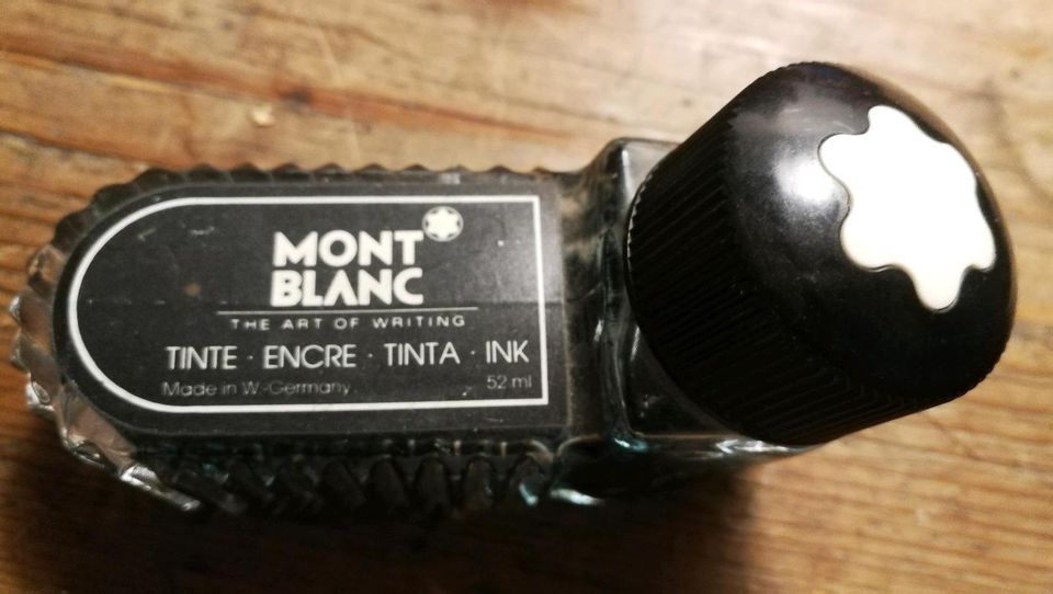 Tintenfass, Tintenfässer Pelikan, Mont Blanc in Freiburg im Breisgau