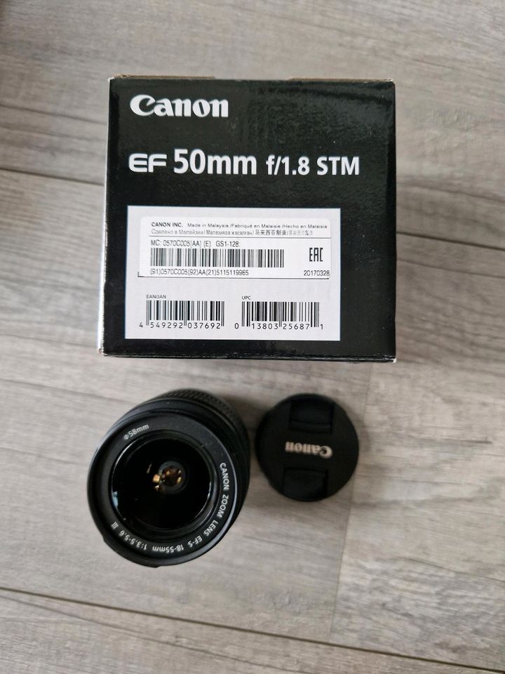 Spiegelreflexkamera Canon EOS 1300D mit Weitwinkelobjekiv u. a. in Wettin-Löbejün