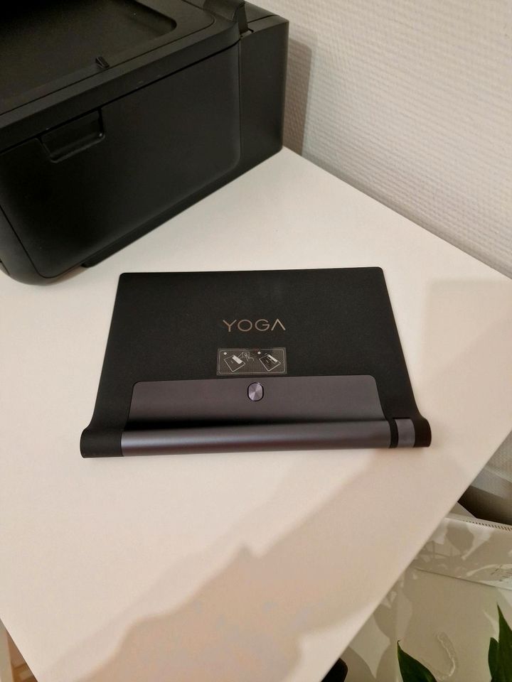 Lenovo Yoga Tab 3 10 YT3-X50L 16GB [10,1" WiFi + LTE] in Stuttgart
