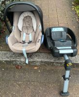 Maxi Cosi Babyschale mit Isofix Station und Winterfußsack Bayern - Rattelsdorf Vorschau