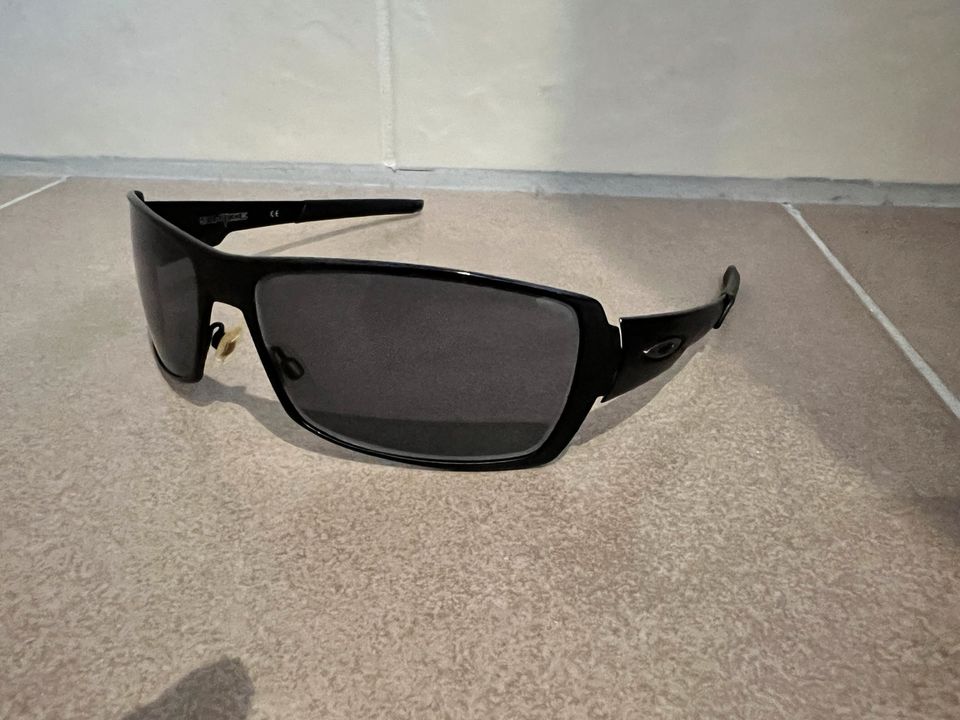Oakley Spike Sonnenbrille unisex schwarz matt in Dorum