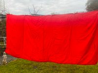 Roter weich fallender Stoff aus Satin in Übergröße 270x2x270cm Hamburg-Nord - Hamburg Winterhude Vorschau