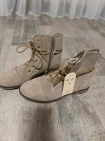 Mustang Stiefeletten 40 Neu Nordrhein-Westfalen - Hamm Vorschau
