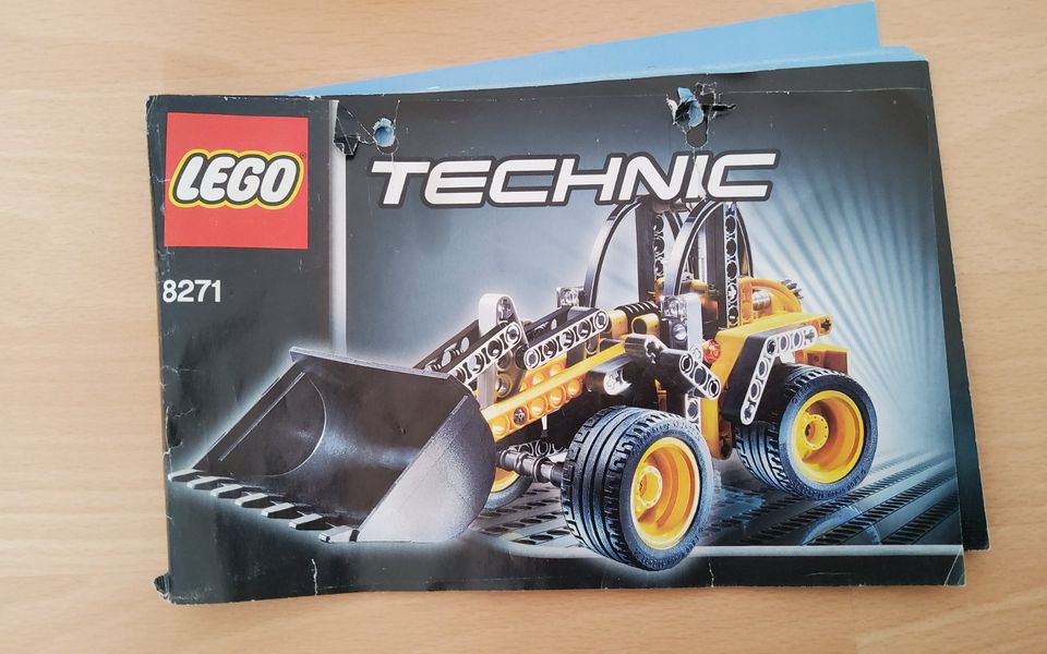 Lego Technic 8271 Radlader Traktor in Tönisvorst