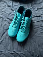 Fußballschuhe Saarland - Perl Vorschau