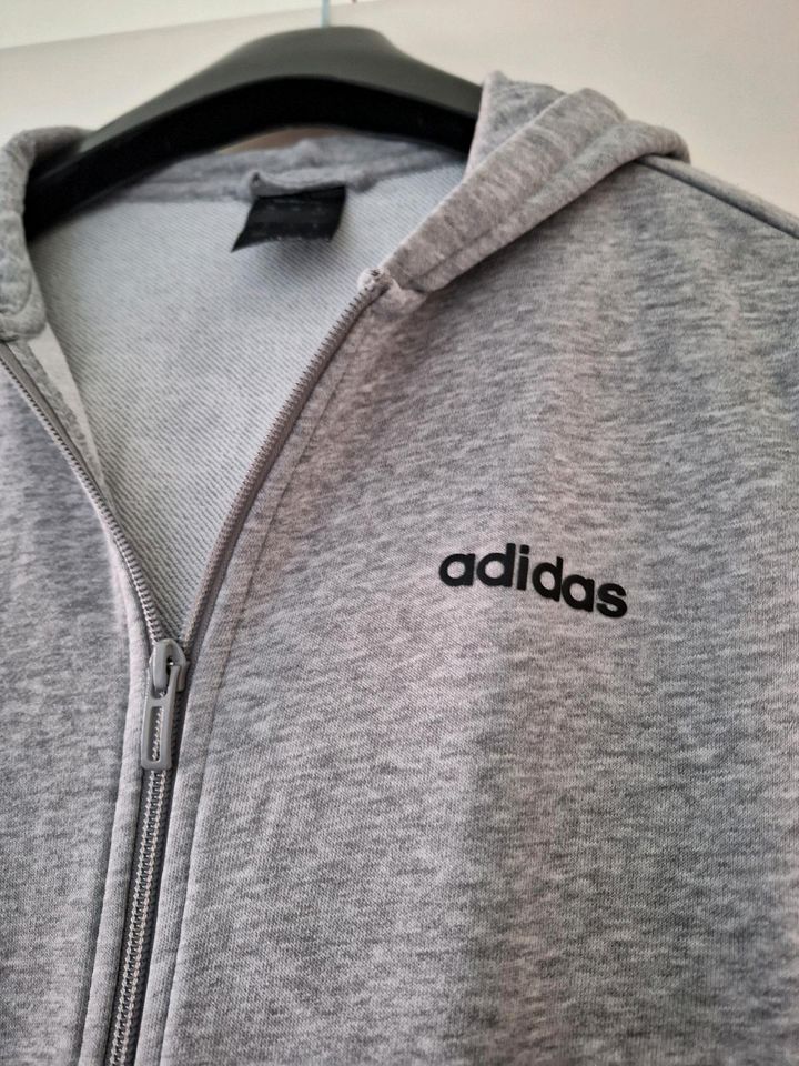 Adidas Sweatjacke Jacke in Neukirchen-Vluyn