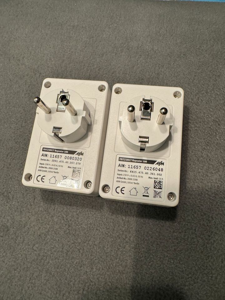 2x Fritz Dect 100 Repeater Sehr guter Zustand!!! in Bad Homburg