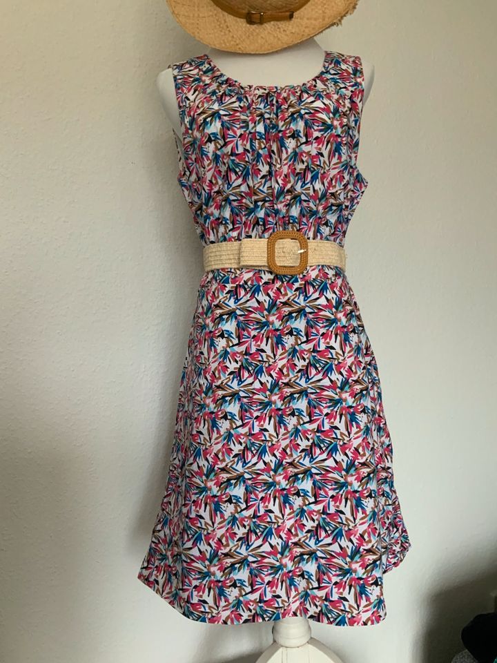 MANGUUN ETUIKLEID Sommerkleid 40s 50s Stil Neu ohne Etikett in Köln