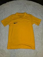 Nike Sport-Shirt Gr. 122-128 wie neu Pankow - Prenzlauer Berg Vorschau