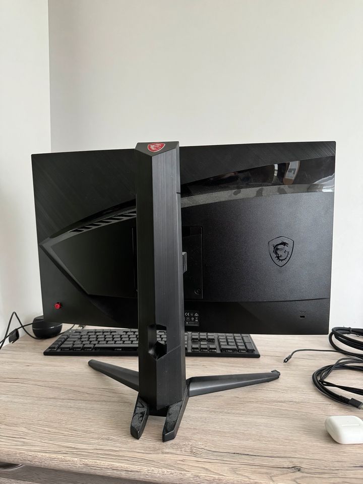 MSI G24C6P 144Hz 24” Gaming Curved in Rüsselsheim