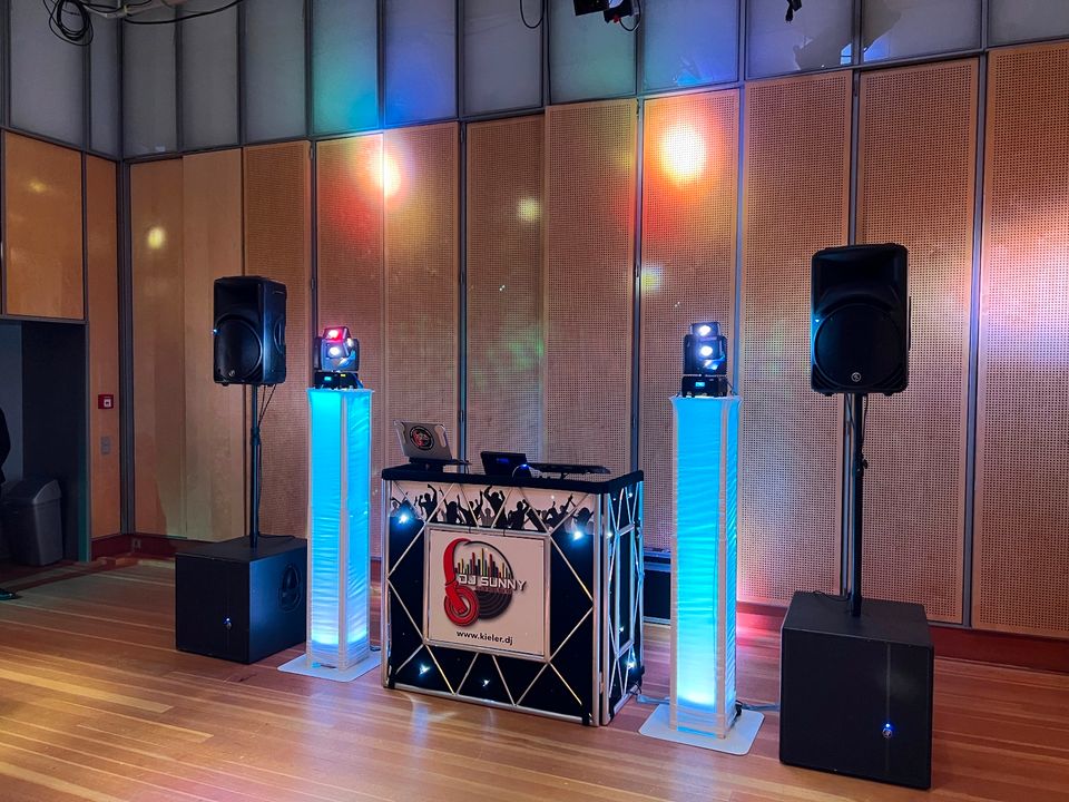 Der Kieler DJ ⭐ Hochzeit, Geburtstag, Firmen-Feier ⭐ mit Fotobox in Kiel