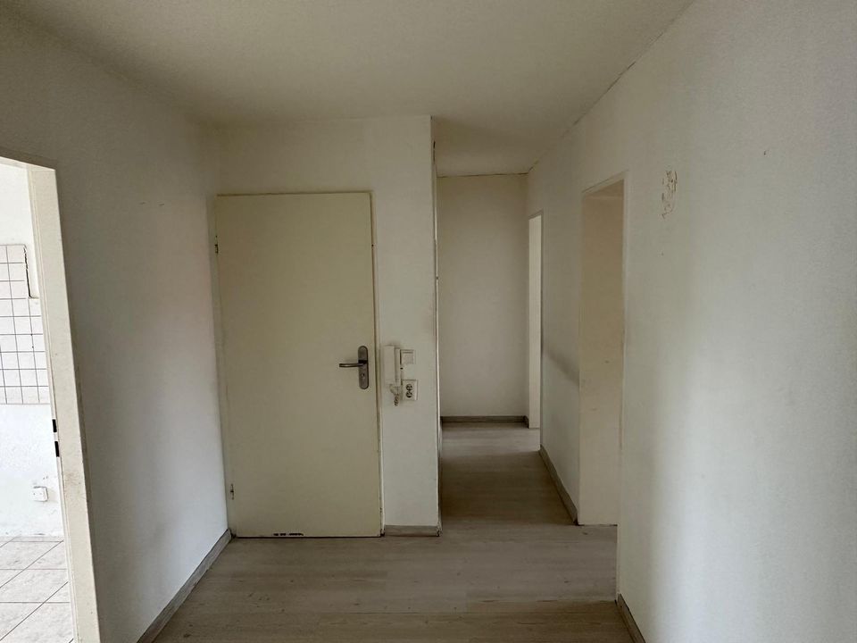 4 Zimmer Wohnung 2 Südwest Balkone wird gerade renoviert in Wendeburg