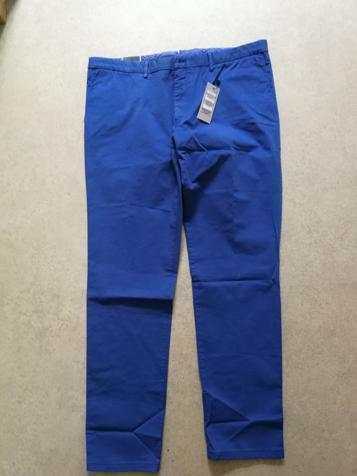 Tommy Hilfiger Hose Größe 56 in blau, neu in Bornheim