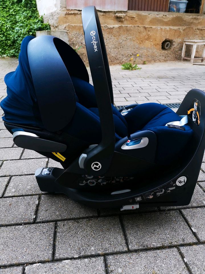 Cybex cloud z I-size + Isofix in Weinheim