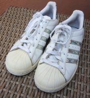 adidas Superstar 36 1/3 Mädchen Schuhe Nordrhein-Westfalen - Niederkassel Vorschau