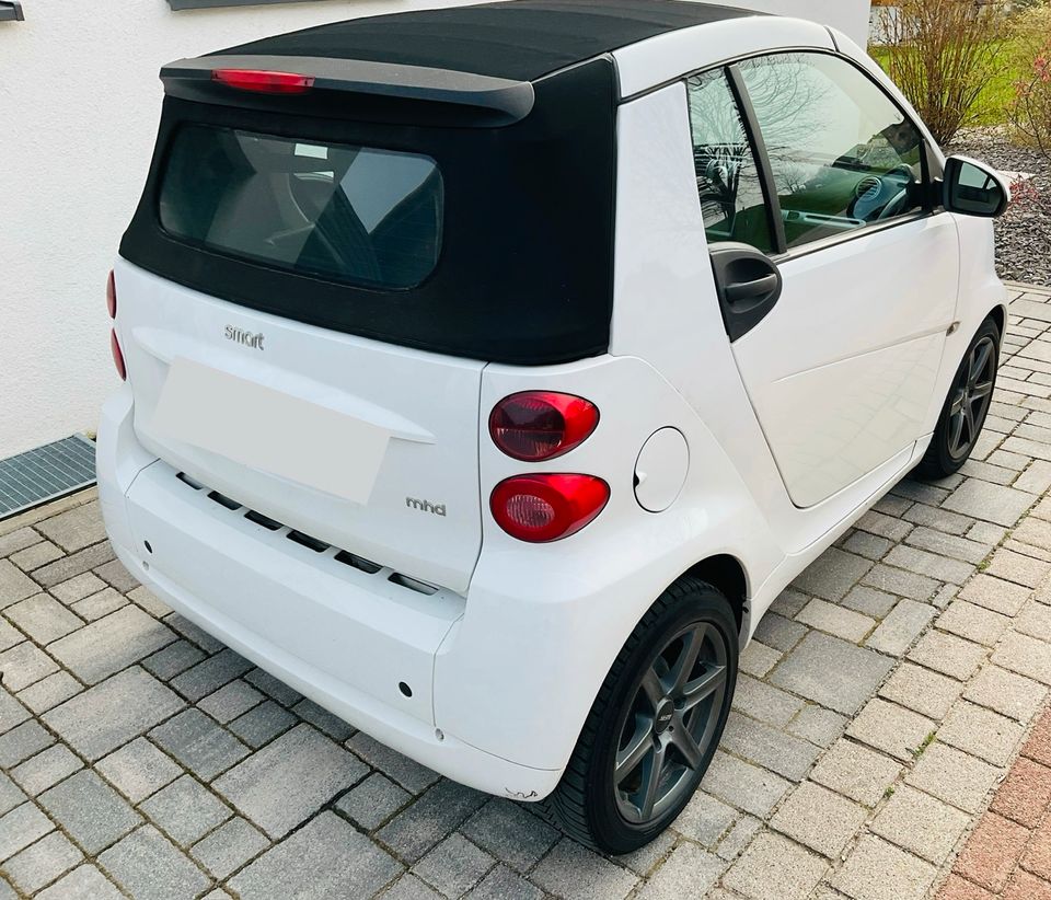 Smart ForTwo cabrio 1.0 52kW mhd passion in Freiburg im Breisgau