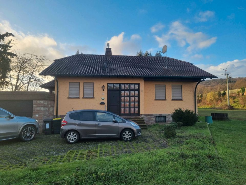 freistehendes Einfamilienhaus auf 2243 m² herrlichem Areal in Nalbach