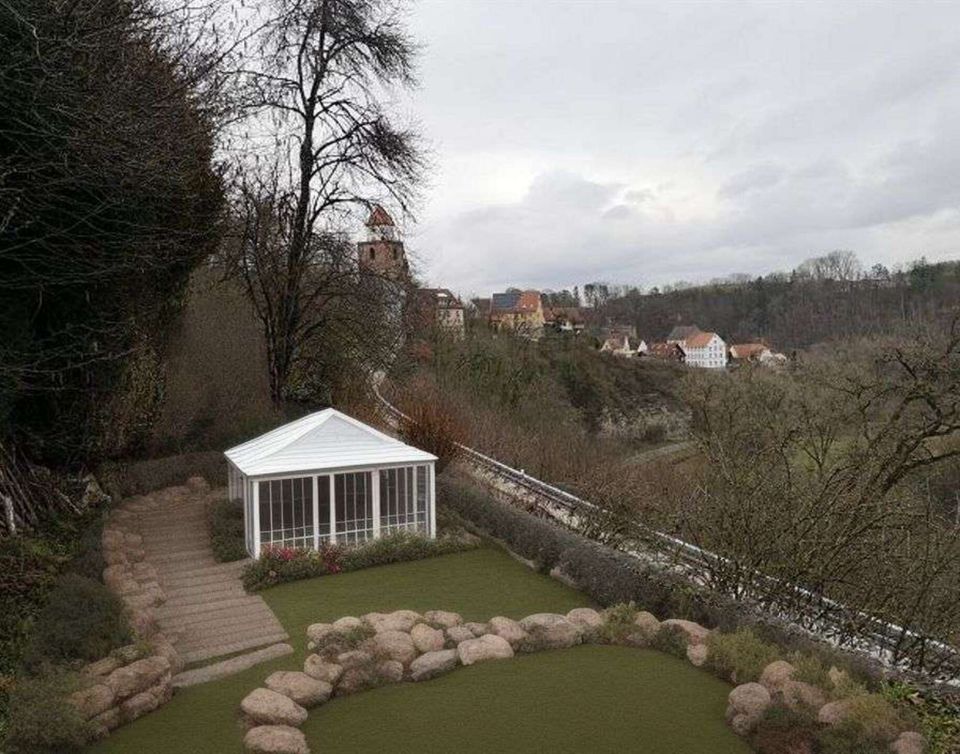 Der Freie ADLER | Terrassiertes Freizeitgrundstück mit Wasser + Geräteschuppen in Haigerloch