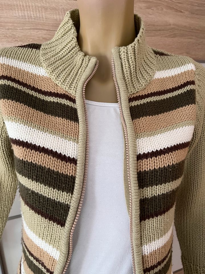 Strickjacke, Pullover (Gr.S) in Moosthenning