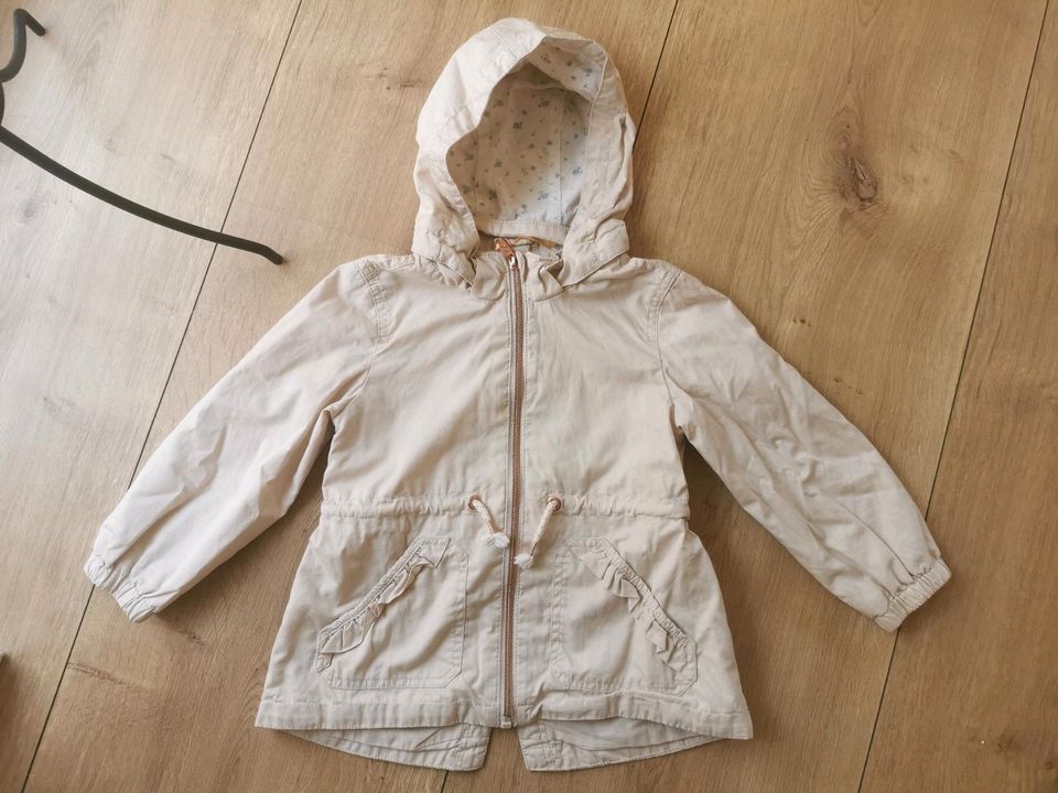 Jacke Übergangsjacke gr. 98 beige Mädchen Kinder Baumwolle in Wetzlar