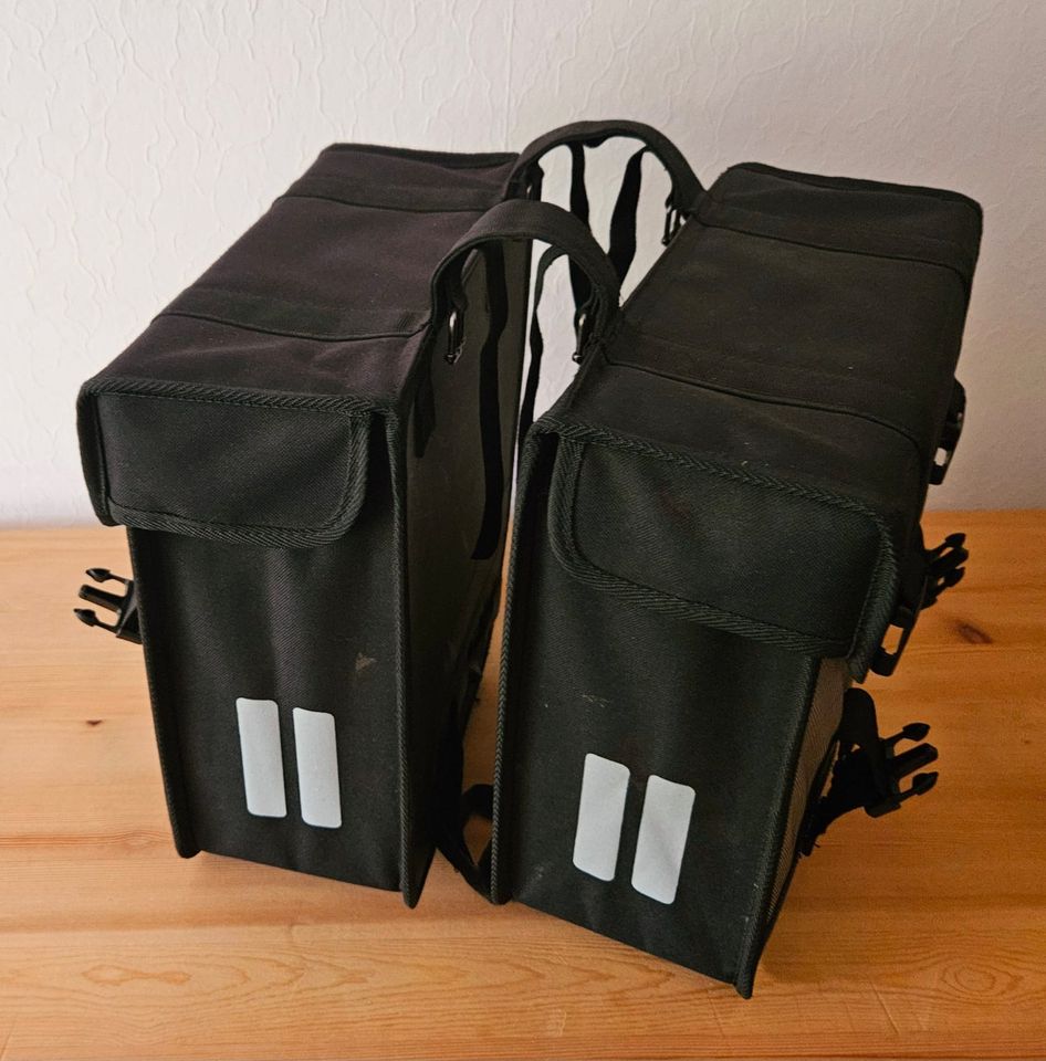 Fahrradtasche doppelt von Basil in Emsbüren