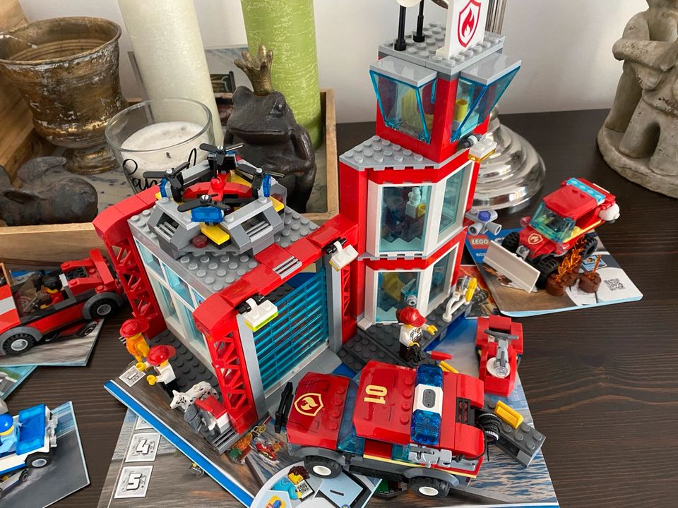 Lego Sets Minecraft StarWars Polizei Feuerwehr in Horneburg