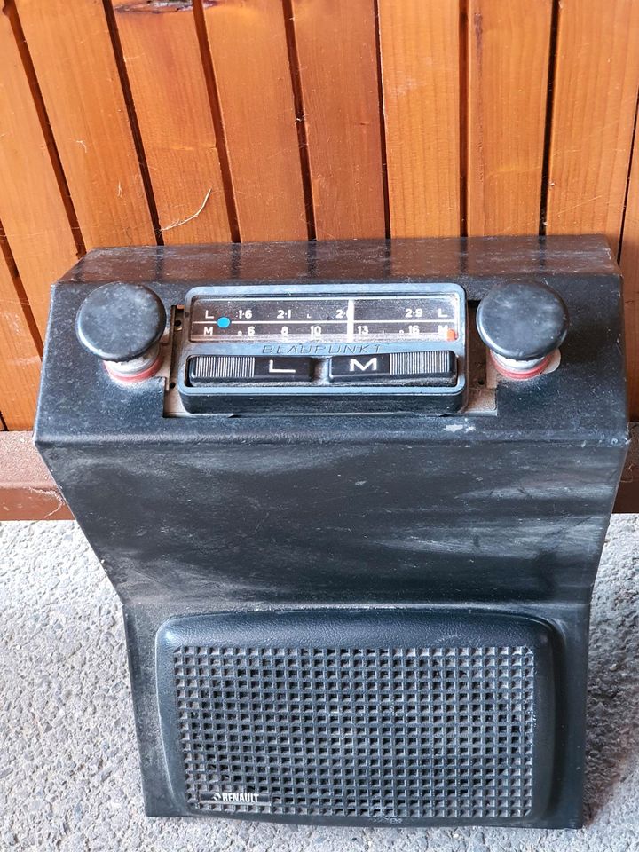 Blaupunkt Autoradio alt, Renault, Oldtimer, retro in Owingen