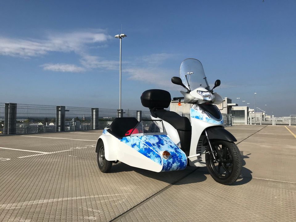 HONDA ROLLER mit HEIGL - GESPANNUMBAU in Erlangen