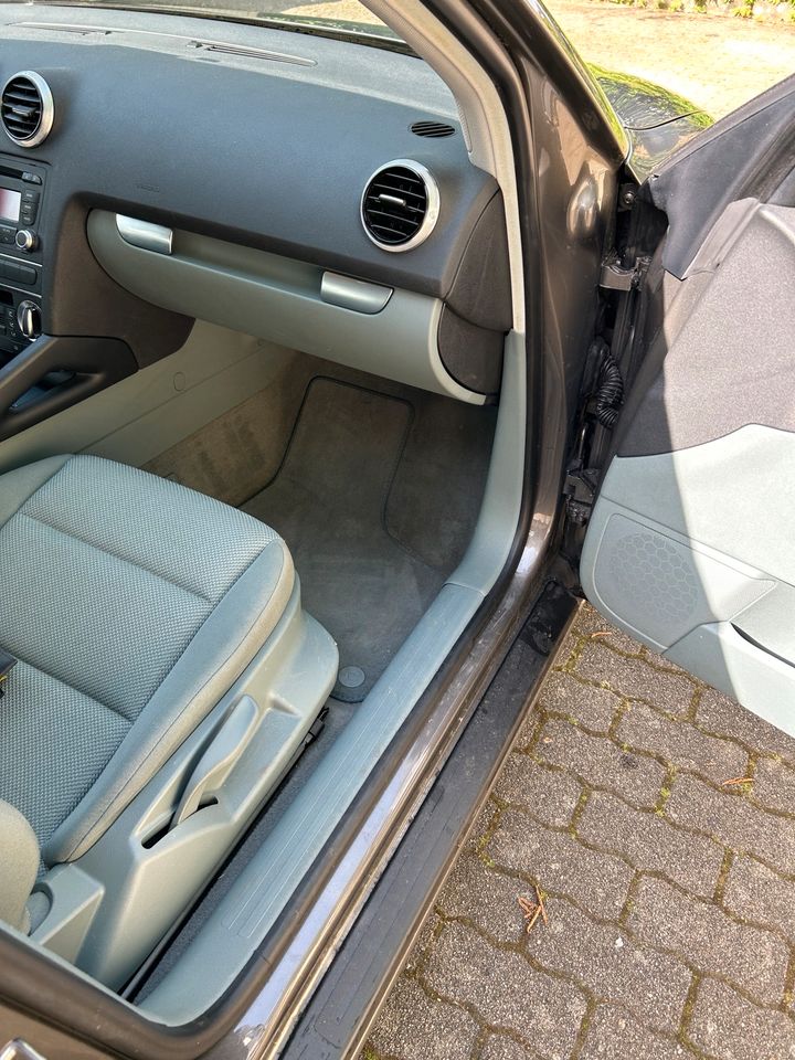 Audi A3 Sportback 2,0 TDI DPF Automatik in Hamburg