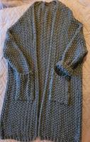 tolle lange Strickjacke der Marke made in italy Niedersachsen - Zetel Vorschau