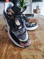 Sneakers Puma Laufschuhe leicht Nordrhein-Westfalen - Erftstadt Vorschau