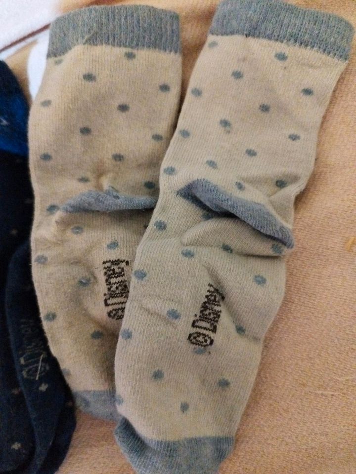 4 Paar Baby Socken Strümpfe zusammen für 1€ in Kirn