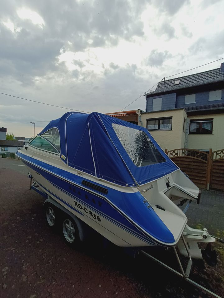 Motorboot Sea Ray 200CC mit Trailer in Linz am Rhein