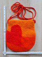 Filztasche selbstgemacht selfmade rot/ orange mit Herz 27 x 25 cm Bayern - Burgthann  Vorschau