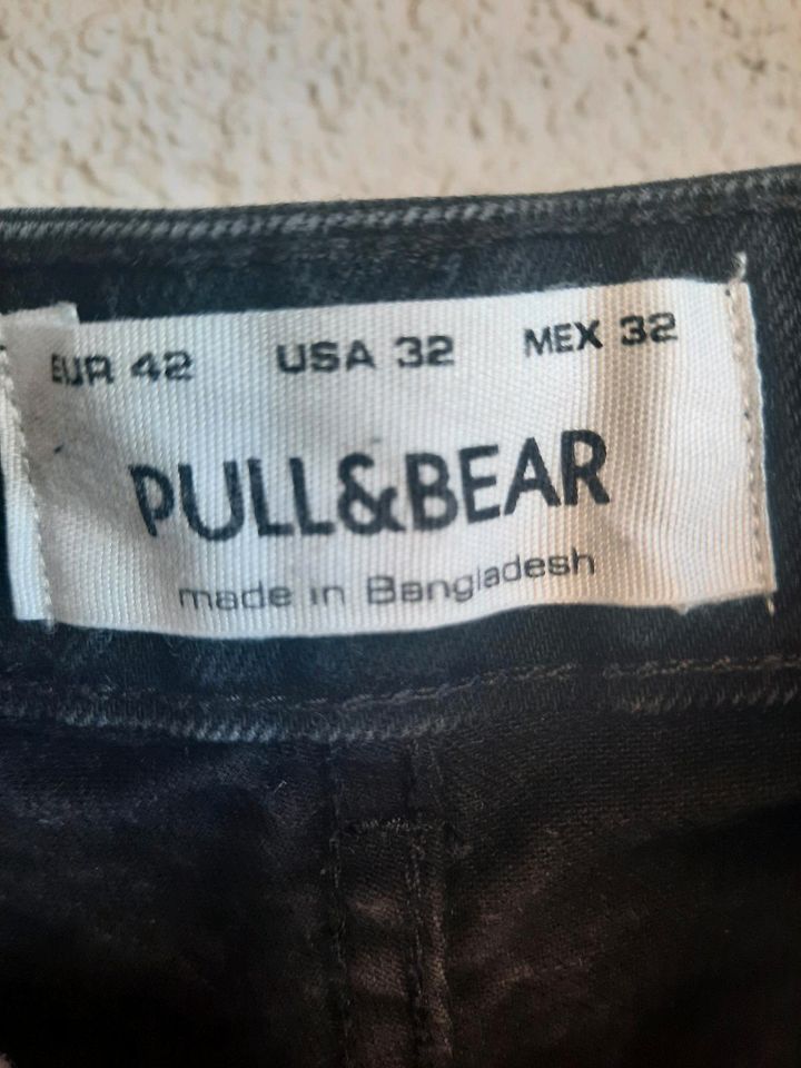 kurze Jeans von Pull&Bear in Größe 42 in Lebach