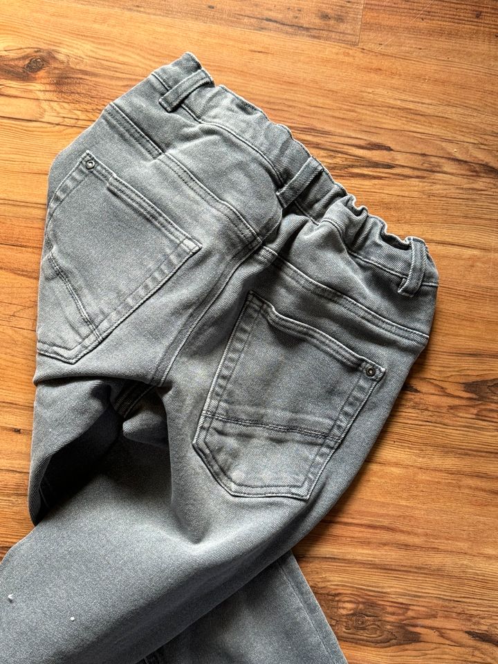 Jungen Jeanshose , grau, Gr.152 in Dortmund