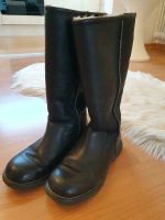 UGG Boots S/N 5490 Leder Lammfell in schwarz Nordrhein-Westfalen - Meerbusch Vorschau