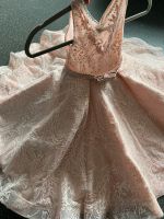 Haute couture Mädchen Prinzessin Kleid Pailletten Kristall Rose Nordrhein-Westfalen - Bad Berleburg Vorschau