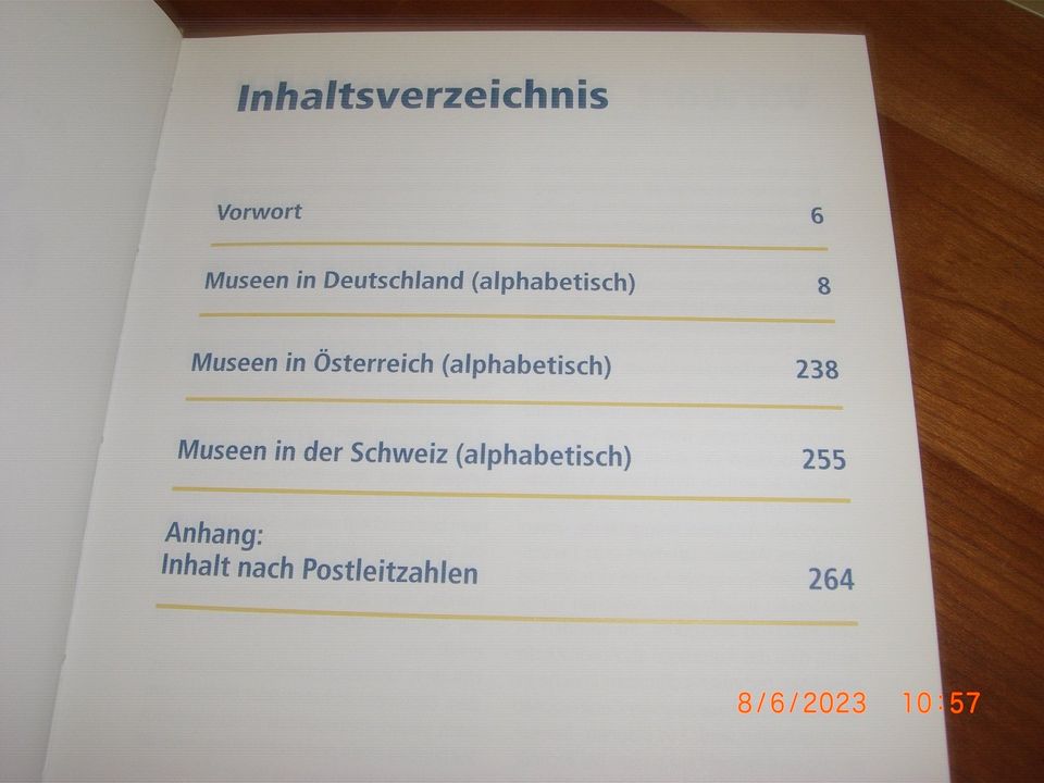 gebundenes Buch, Oldtimer - Museumsführer, BRD - AUT - CH in Landshut