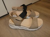 Gerry Weber Sandalen Leder beige weiß 36 NEU Nordrhein-Westfalen - Mülheim (Ruhr) Vorschau