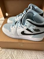 Air Jordan 1 Mid SE Ice Blue Black Nordrhein-Westfalen - Goch Vorschau