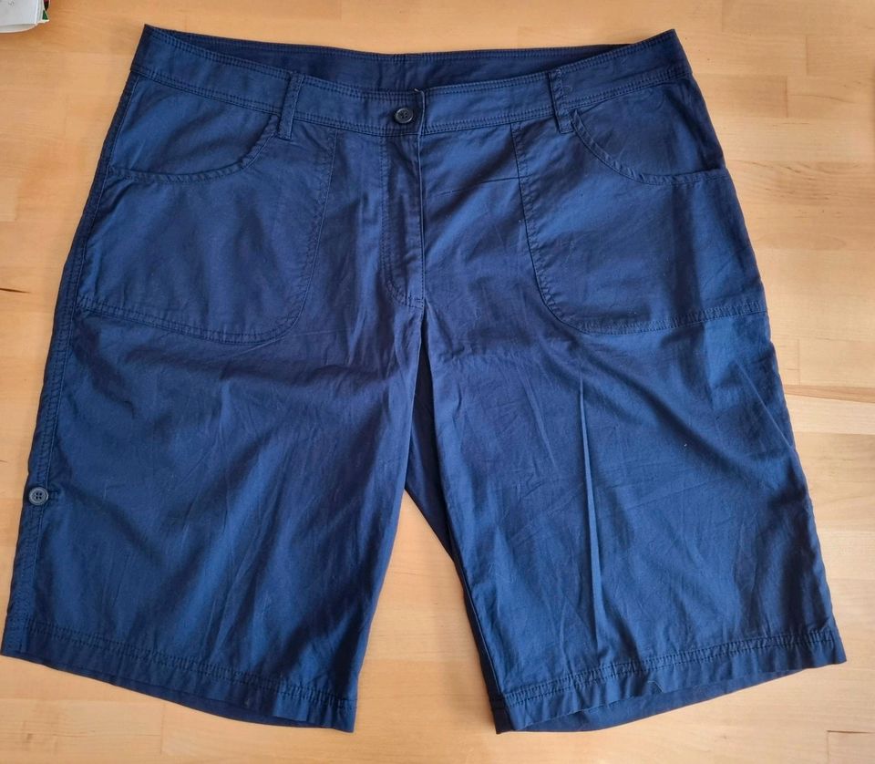 Shorts, knielang  Gr. 46, neu in Utzberg