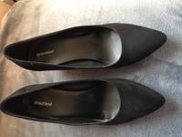 Graceland Pumps Schwarz Gr. 40 Hessen - Kelkheim Vorschau