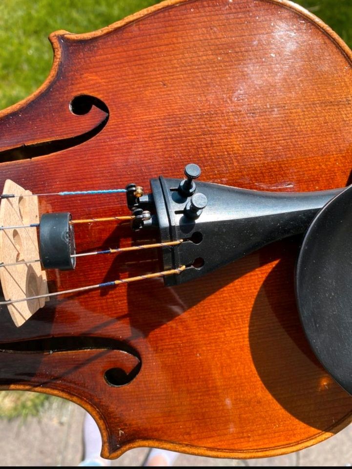 4/4 Violine inklusive Zubehör in Kraiburg am Inn