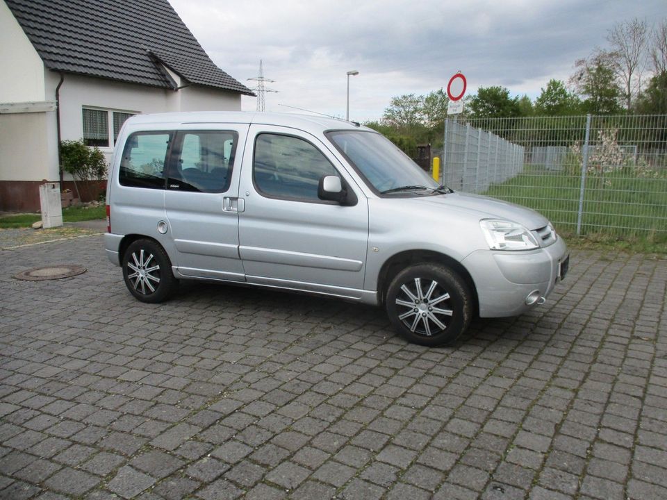 Citroën Berlingo 1.6 16V Multispace Plus/AHK/TÜV 10:2025 in Herzberg am Harz