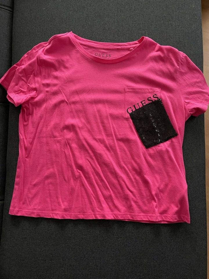 Guess Tshirt Pink S in Schüttorf