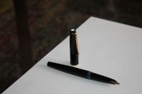 Montblanc Kolbenfüller 585er Goldfeder Serie III Nr.32 Hessen - Heidenrod Vorschau