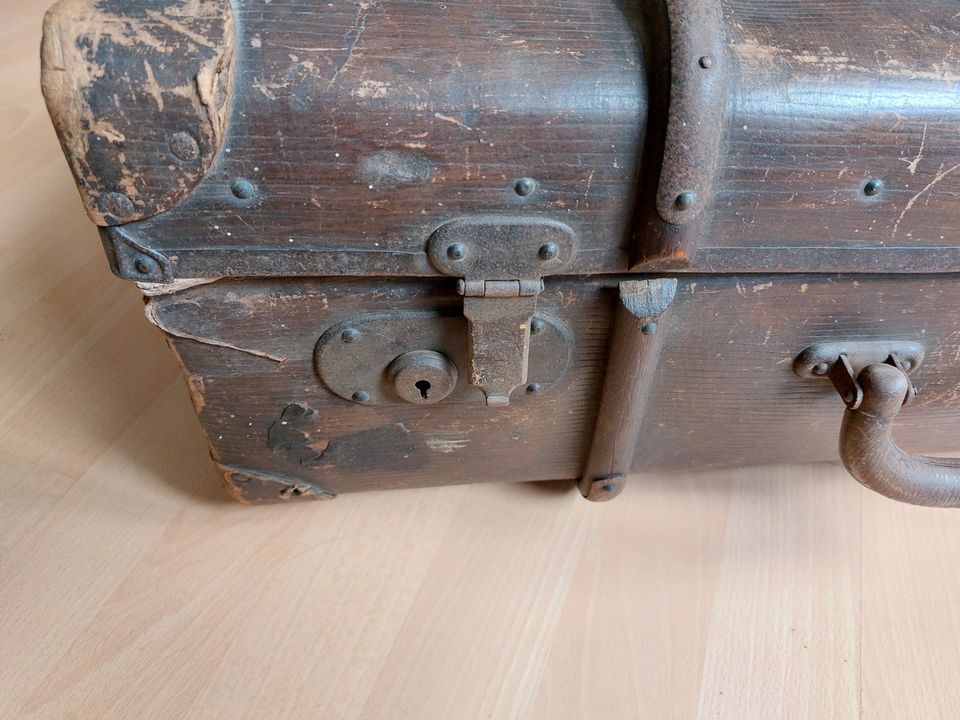Antiker alter Koffer * Reisekoffer * Deko in Essen