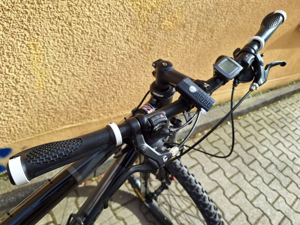 Cannondale F400, MTB, 26 Zoll, schwarz in Stuttgart