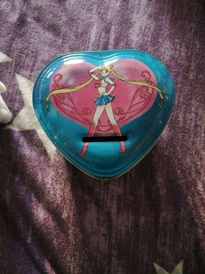 Sailor Moon Blechdose Artemis Plüsch 90er in Gemünden a. Main